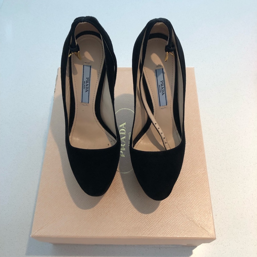 Prada pump/ wedge
